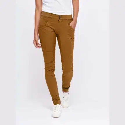 Looking for Wild Laila Peak Cathay Spice